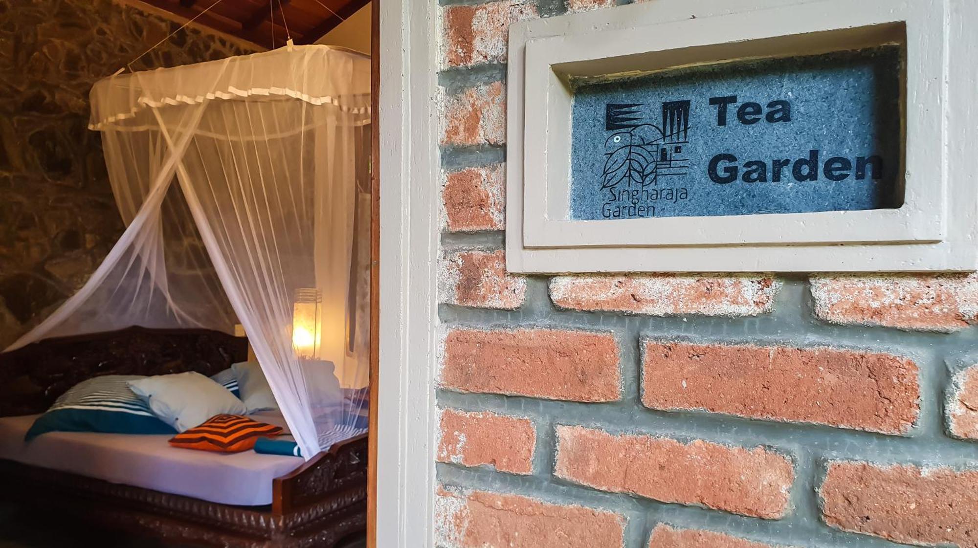 Singharaja Garden AGRO ECO Lodge Pelawatta  Bagian luar foto